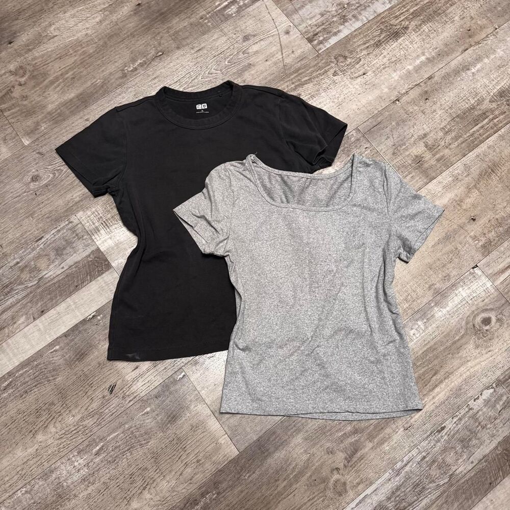 Uniqlo Women's Grey T-shirt